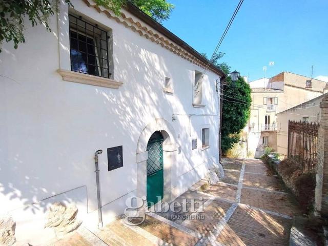Villa Indipendente in vendita a Centro Storico, Campobasso
