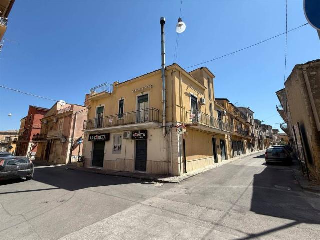 Villa Indipendente in vendita a Campobello Di Licata, Sicilia