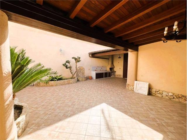 Villa Indipendente in vendita a Tre Fontane, Campobello Di Mazara