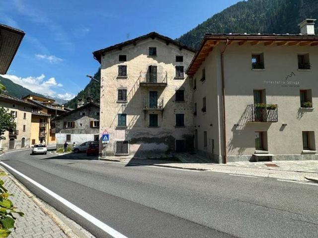 Villa Indipendente in vendita a Comunità montana della Valchiavenna, Campodolcino