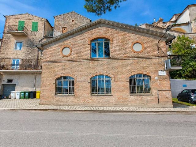 Villa Indipendente in vendita a Marche, Fermo