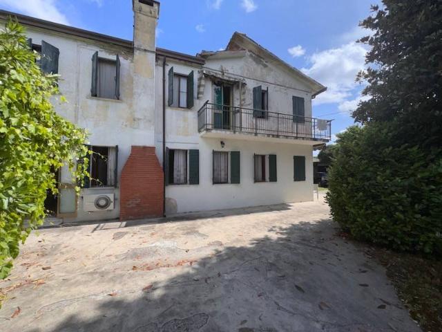 Villa Indipendente in vendita a Campolongo Maggiore, Veneto