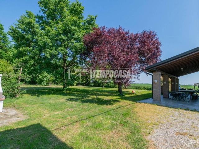 Villa Indipendente in vendita a Unione Comuni Modenesi Area Nord, Camposanto