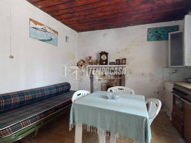 Villa Indipendente in vendita a Unione dell'Alto Reno, Camugnano