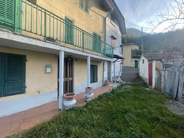 Villa Indipendente in vendita a Unione dell'Alto Reno, Camugnano