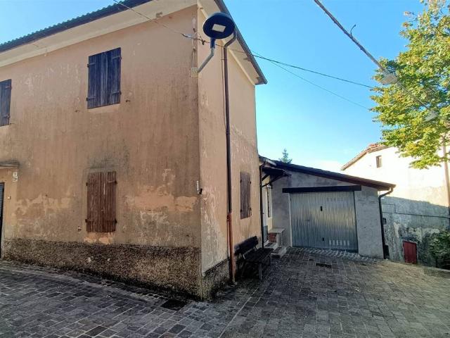 Villa Indipendente in vendita a Unione dell'Alto Reno, Camugnano