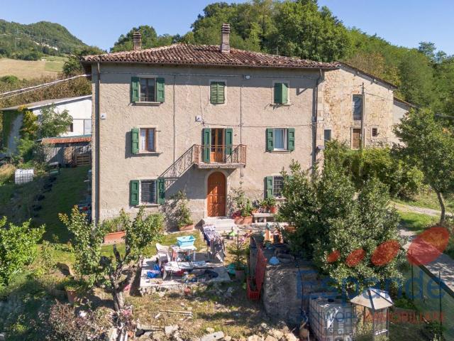 Villa Indipendente in vendita a Unione dell'Alto Reno, Camugnano