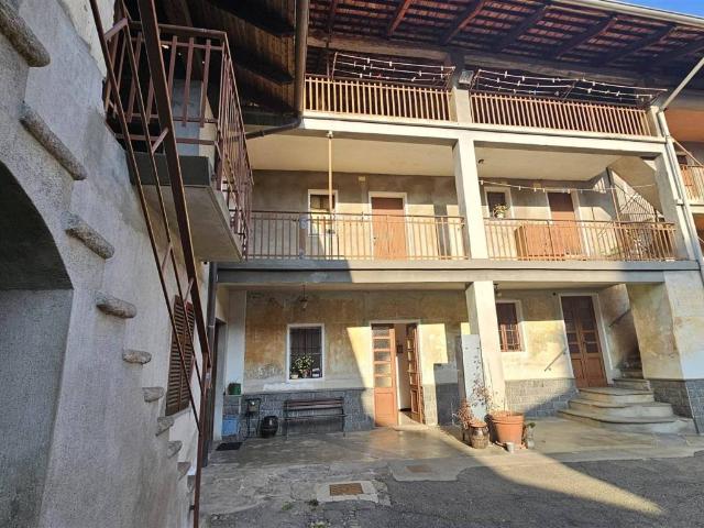 Villa Indipendente in vendita a Piemonte, Biella