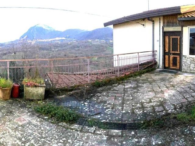 Villa Indipendente in vendita a Candida, Campania