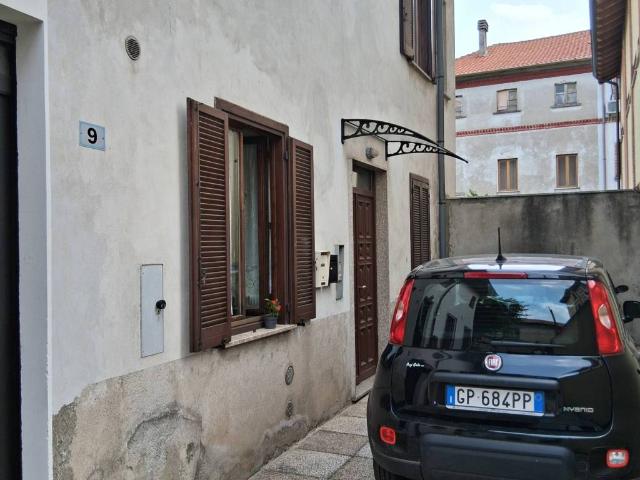 Villa Indipendente in vendita a Santa Colomba, Canegrate