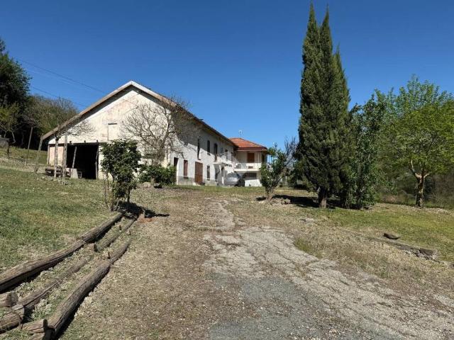 Villa Indipendente in vendita a Piemonte, Asti