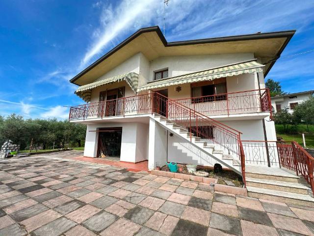 Villa Indipendente in vendita a Caneva, Friuli-Venezia Giulia