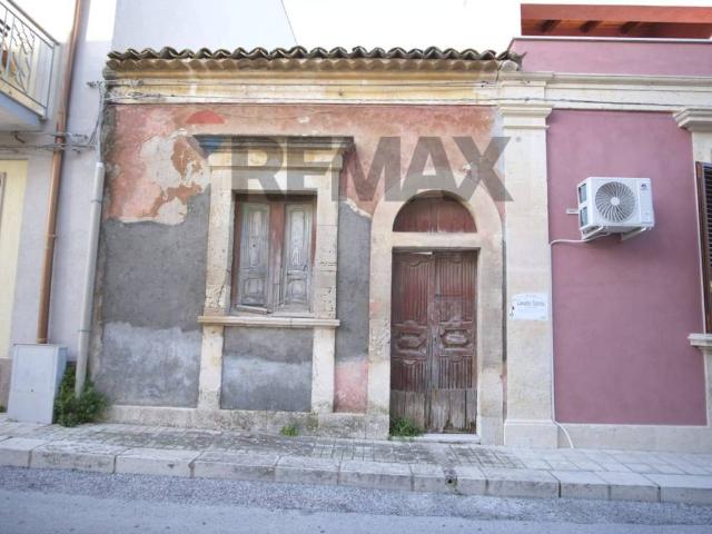 Villa Indipendente in vendita a Canicattini Bagni, Sicilia