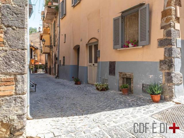 Villa Indipendente in vendita a Canino, Lazio