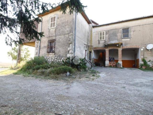 Villa Indipendente in vendita a Canino, Lazio