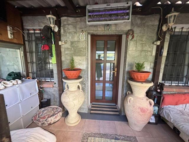 Villa Indipendente in vendita a Canneto Pavese, Lombardia