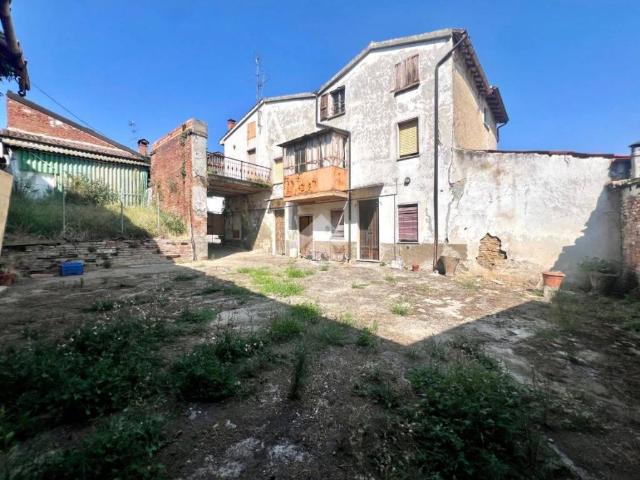 Villa Indipendente in vendita a Canneto Pavese, Lombardia