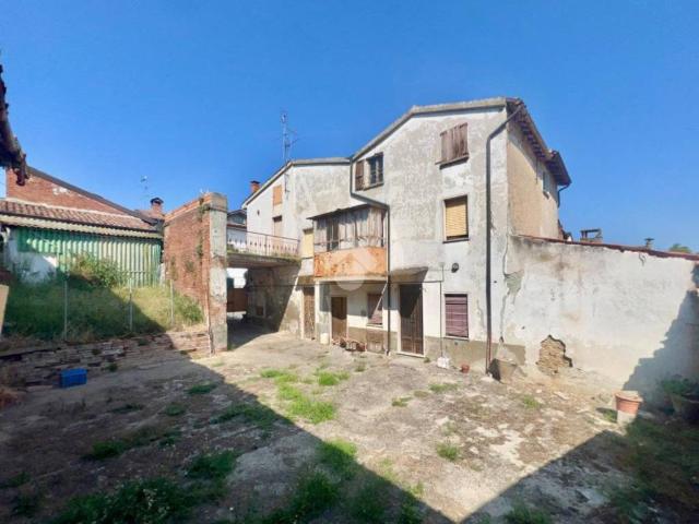 Villa Indipendente in vendita a Canneto Pavese, Lombardia