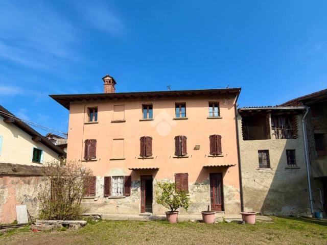 Villa Indipendente in vendita a Canneto Pavese, Lombardia