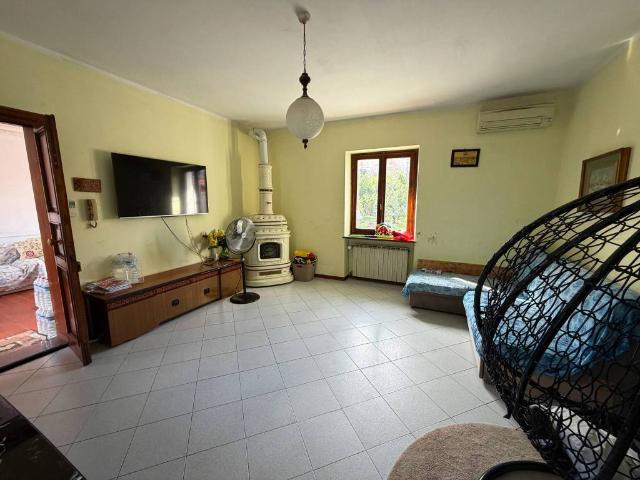 Villa Indipendente in vendita a Canneto sull'Oglio, Mantova