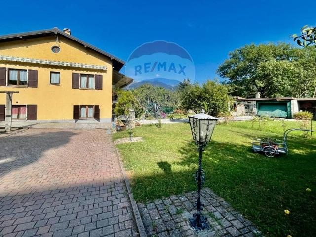 Villa Indipendente in vendita a Traffiume, Piemonte