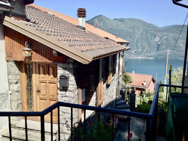 Villa Indipendente in vendita a Sant'Agata, Piemonte