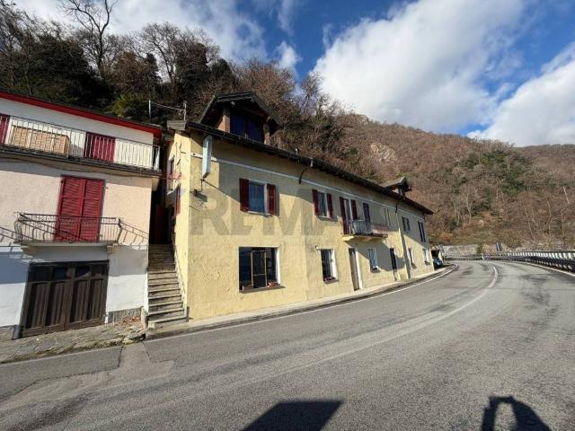 Villa Indipendente in vendita a San Bartolomeo, Piemonte