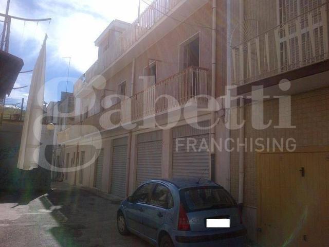 Villa Indipendente in vendita a Canosa di Puglia, Barletta-Andria-Trani