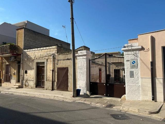 Villa Indipendente in vendita a Puglia, Barletta-andria-trani