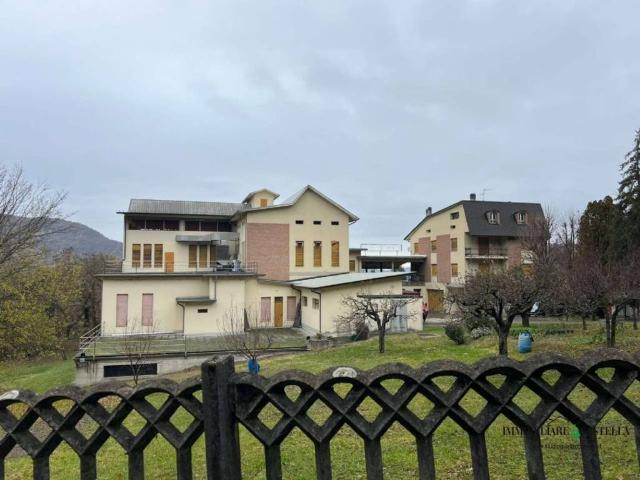 Villa Indipendente in vendita a Val d’Enza, Re