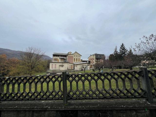 Villa Indipendente in vendita a Val d’Enza, Re