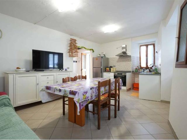 Villa Indipendente in vendita a Val d’Enza, Re