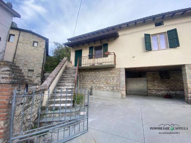 Villa Indipendente in vendita a Caseificio, Canossa