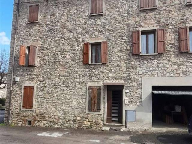 Villa Indipendente in vendita a Val d’Enza, Re