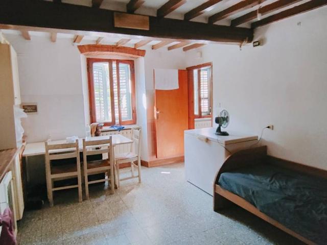 Villa Indipendente in vendita a Cantagallo, Toscana