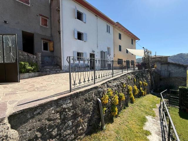 Villa Indipendente in vendita a Cantagallo, Toscana