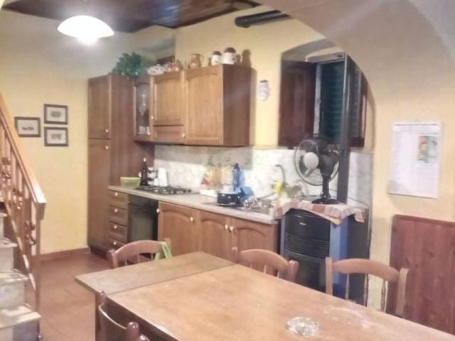 Villa Indipendente in vendita a Cantagallo, Il Fabbro