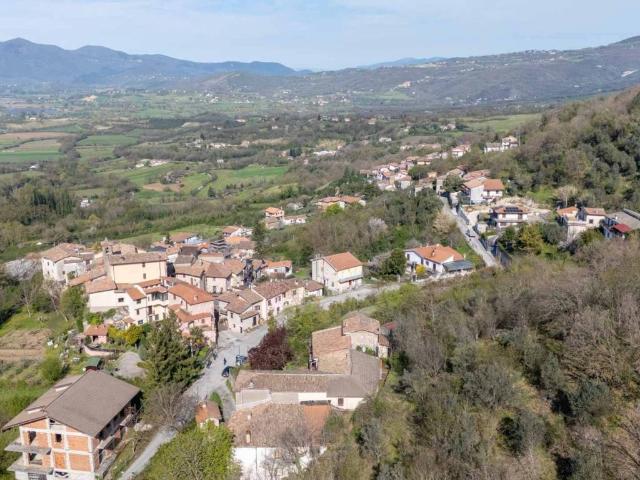 Villa Indipendente in vendita a Cantalice, Lazio