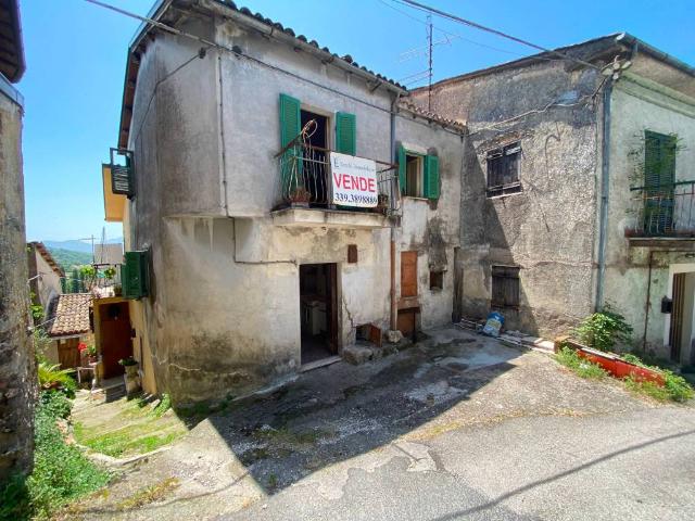 Villa Indipendente in vendita a Cantalice, Lazio