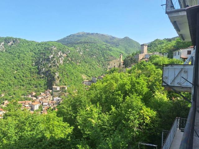 Villa Indipendente in vendita a Cantalice, Lazio