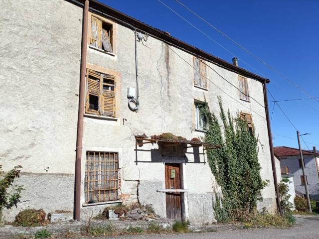Villa Indipendente in vendita a Piemonte, Alessandria