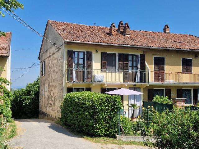 Villa Indipendente in vendita a Piemonte, Asti