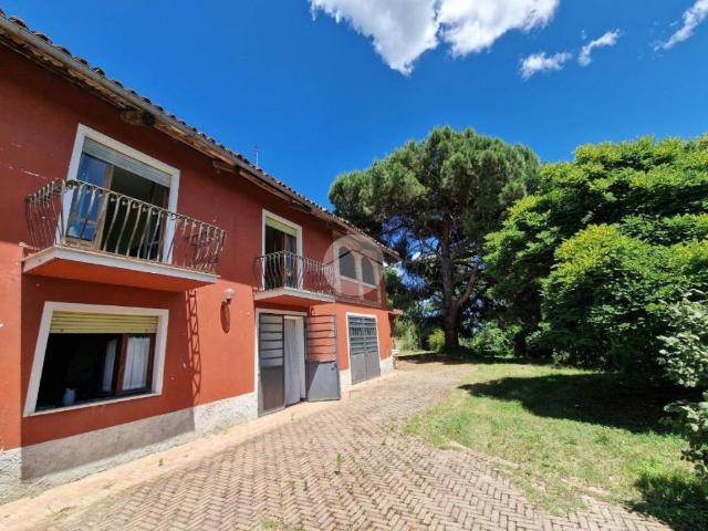 Villa Indipendente in vendita a Piemonte, Asti