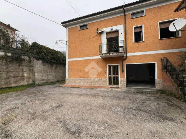 Villa Indipendente in vendita a Marche, Pesaro E Urbino