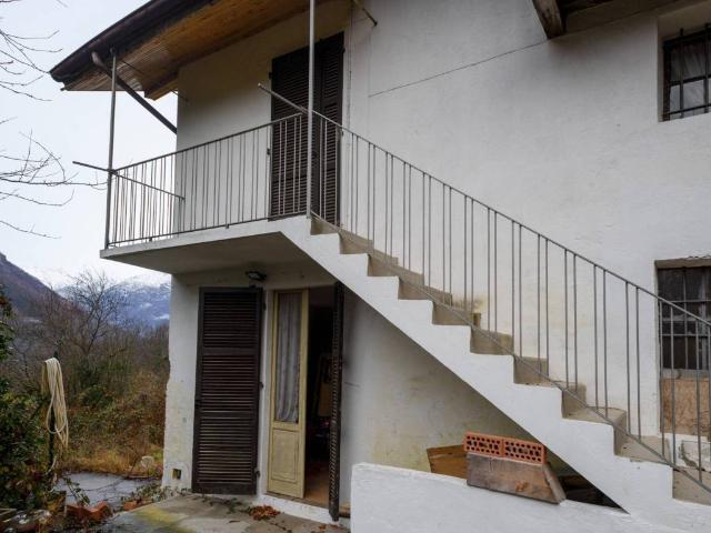 Villa Indipendente in vendita a Unione Montana di Comuni delle Valli di Lanzo, Ceronda e Casternone, Piemonte