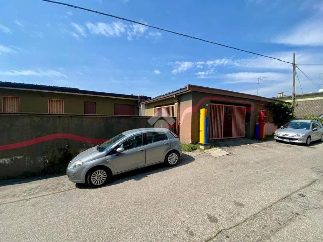 Villa Indipendente in vendita a Villaggio Trieste, Cantù