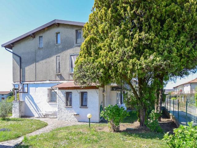 Villa Indipendente in vendita a Cantù, Lombardia