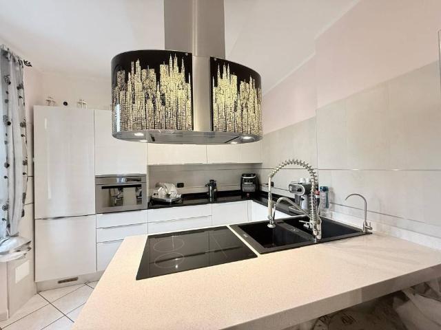 Villa Indipendente in vendita a Cantù, Lombardia