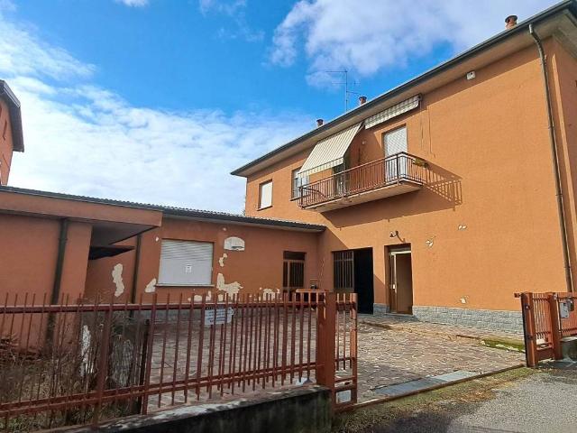 Villa Indipendente in vendita a Cantù, Lombardia