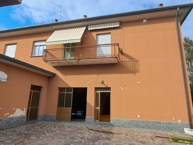 Villa Indipendente in vendita a Cantù, Lombardia